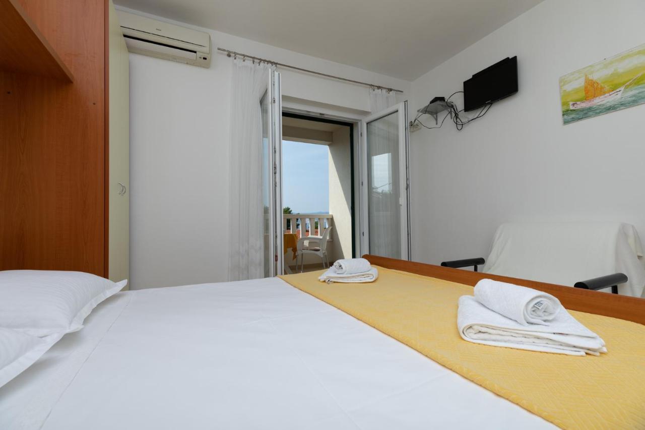 Apartments Bosiljka Mimice Ngoại thất bức ảnh