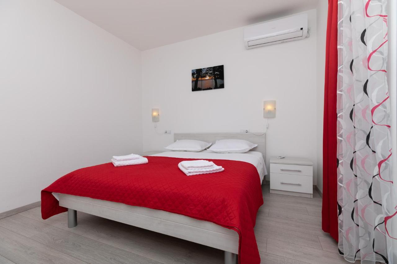 Apartments Bosiljka Mimice Ngoại thất bức ảnh